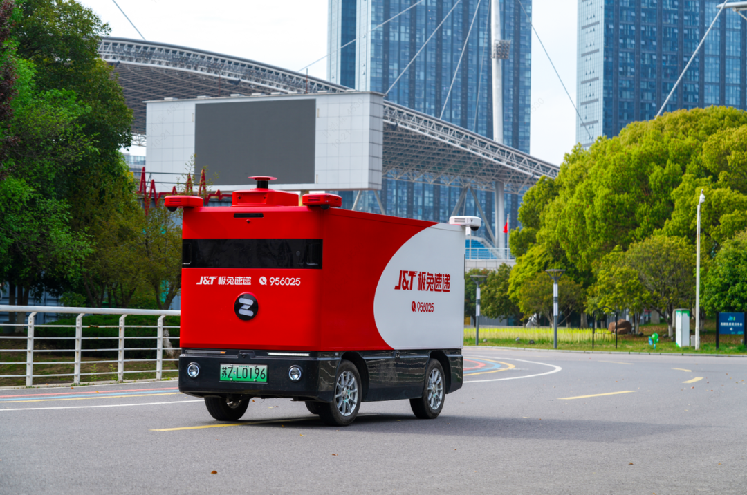 极兔速递投运无人车突破 1000 辆：网点单票成本下降超 10%，人力成本节省超 50%