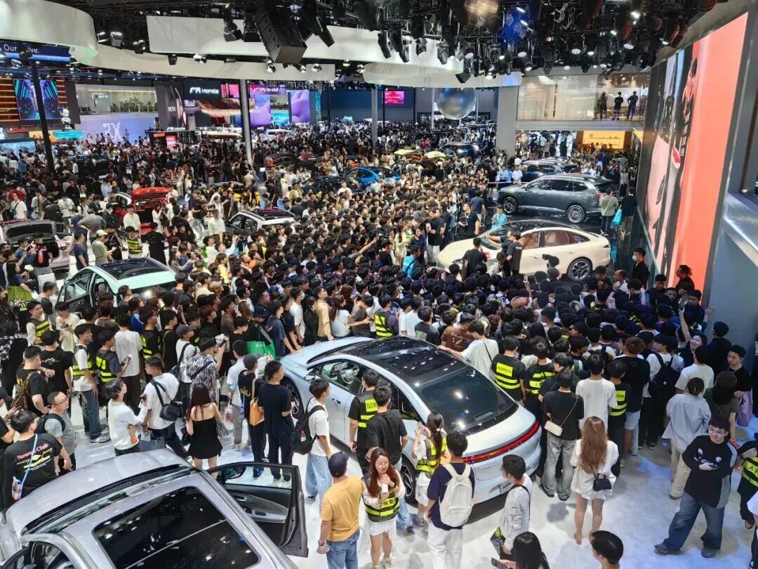 2025 广州车展首发新车 93 台、展车总数 1085 台，全球主流车企携最新产品高规格参展