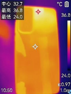 骁龙8至尊版+Q2独显芯片! iQOO Neo11评测:首批144Hz《王者荣耀》