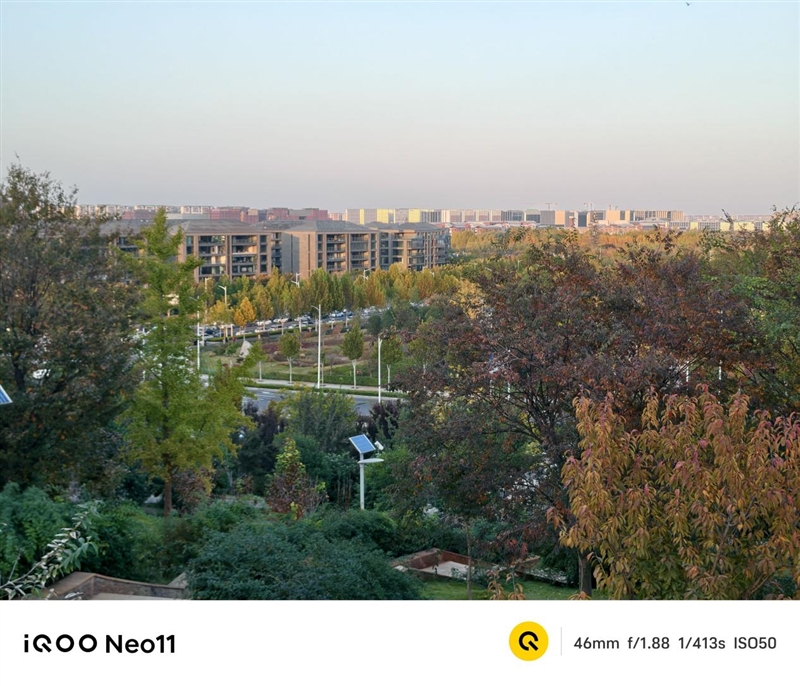 骁龙8至尊版+Q2独显芯片! iQOO Neo11评测:首批144Hz《王者荣耀》