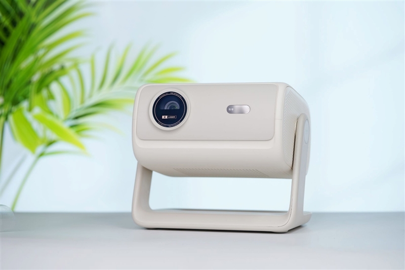 三色激光画质惊人！当贝D7X激光投影仪评测：三千元不到就能体验旗舰技术