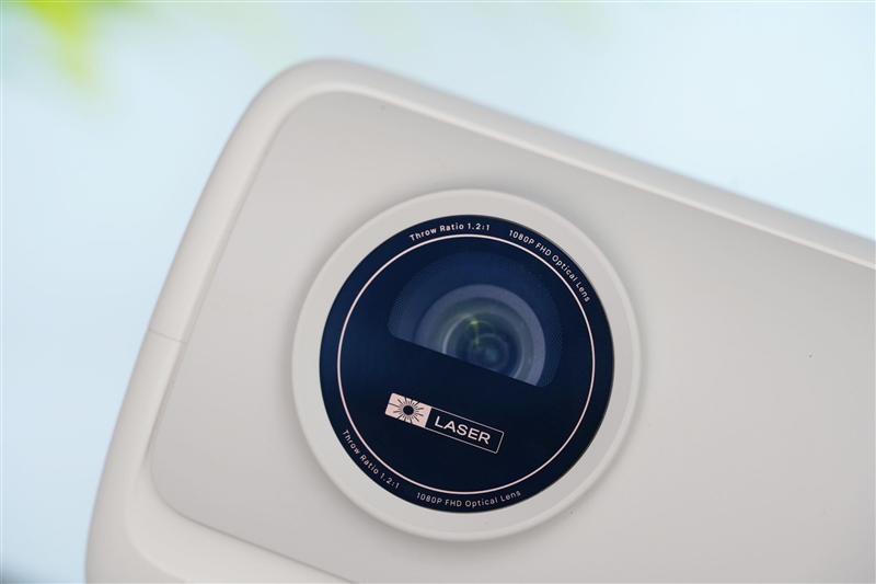 三色激光画质惊人！当贝D7X激光投影仪评测：三千元不到就能体验旗舰技术