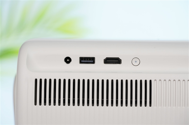 三色激光画质惊人！当贝D7X激光投影仪评测：三千元不到就能体验旗舰技术