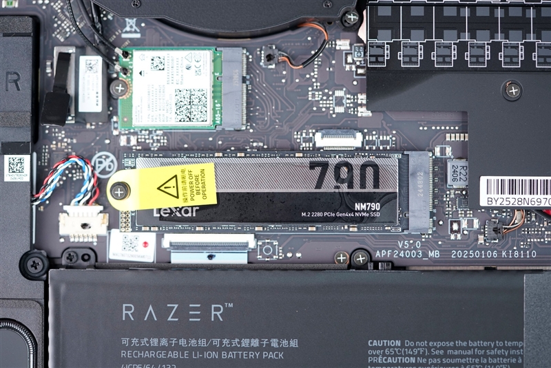 没有短板！雷蛇灵刃18 2025评测：配置拉满的顶级游戏本 18寸也能轻盈纤薄