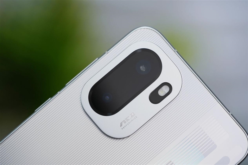 同档唯一165Hz!一加Ace 6评测体验:打游戏的不二之选