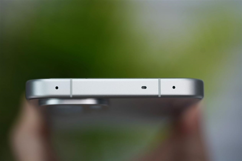 同档唯一165Hz!一加Ace 6评测体验:打游戏的不二之选