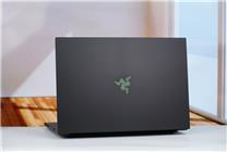 没有短板！雷蛇灵刃18 2025评测：配置拉满的顶级游戏本 18寸也能轻盈纤薄