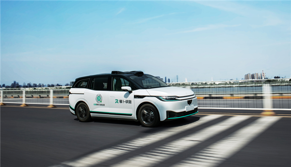 李彦宏:萝卜快跑全球第一 累计订单数已超Waymo