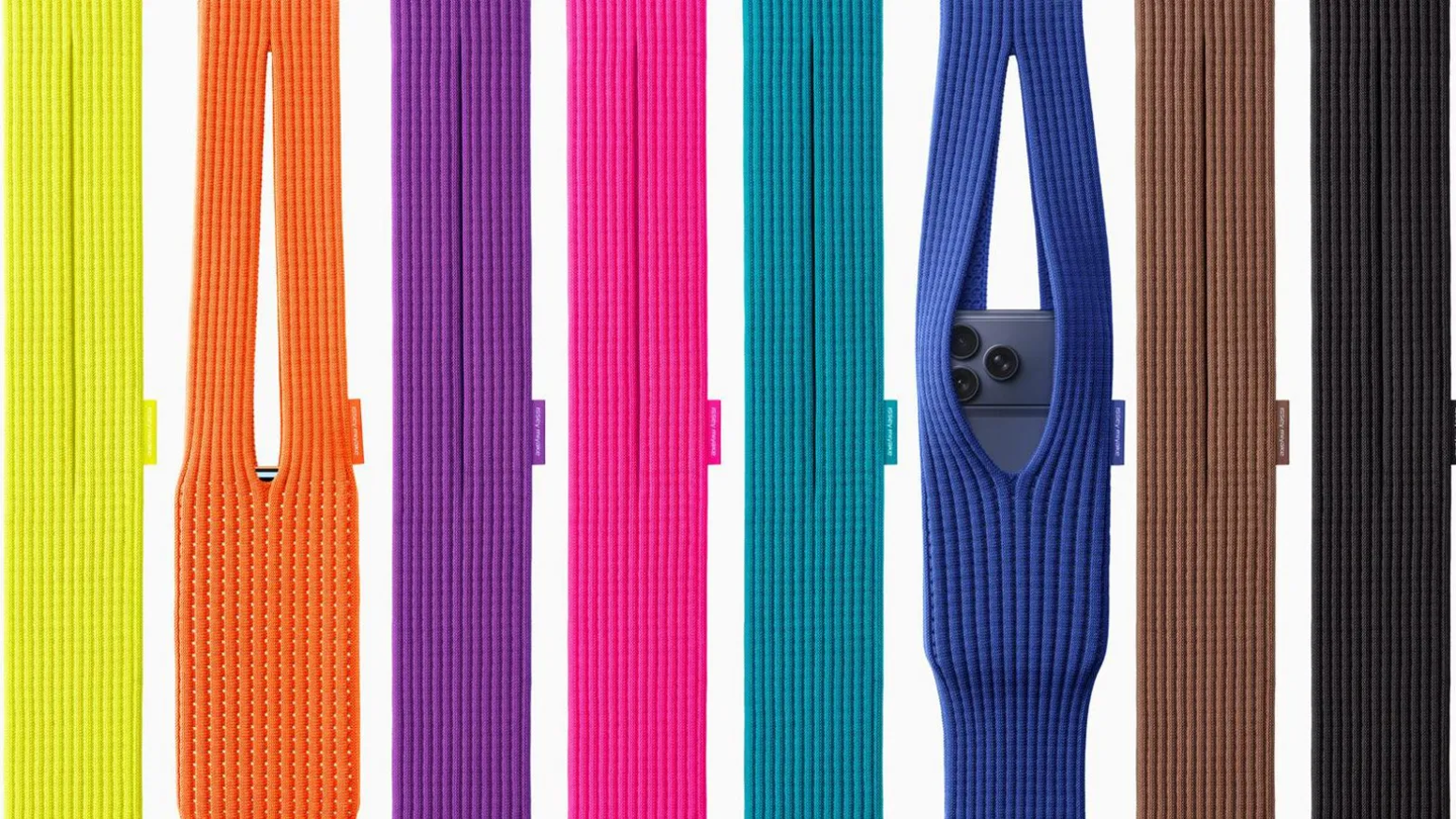 1299 元买个“被剪开的袜子”，苹果新款 iPhone Pocket 配件发布后即遭群嘲