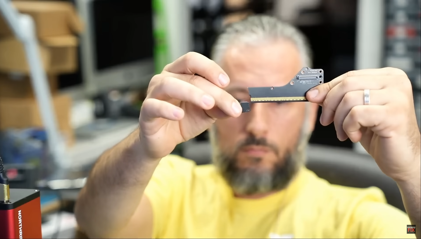 英伟达模块化设计遭炮轰：约 1 万美元显卡可修却无备件，被迫成废品