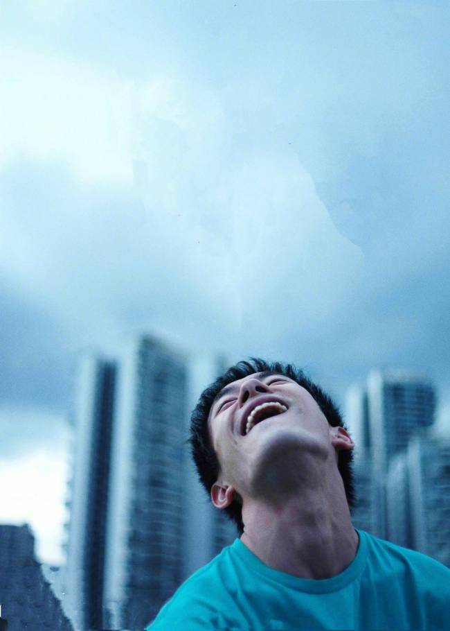 易烊千玺获金鸡奖最佳男主角 史上最年轻金鸡影帝