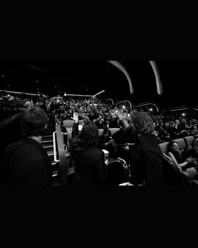 阿汤哥现身《猎杀游戏》伦敦首映 “死亡逃杀”视频爆燃来袭