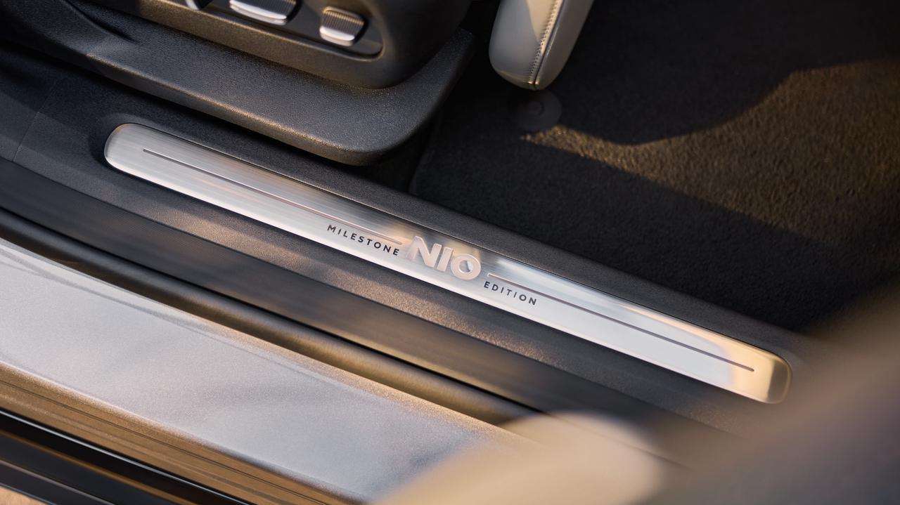 整车 34.98 万元 / 租电 24.18 万元，蔚来新 ES6 30 万台纪念版上市