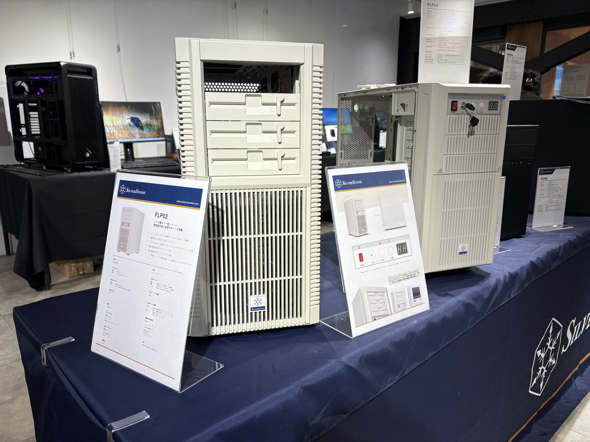 更多复古设计：银昕 FLP03 M-ATX 机箱亮相