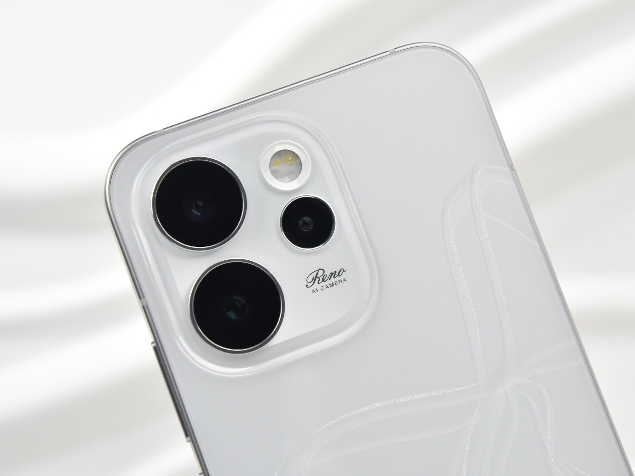 OPPO Reno15 Pro全面评测：安卓实况卷王来了