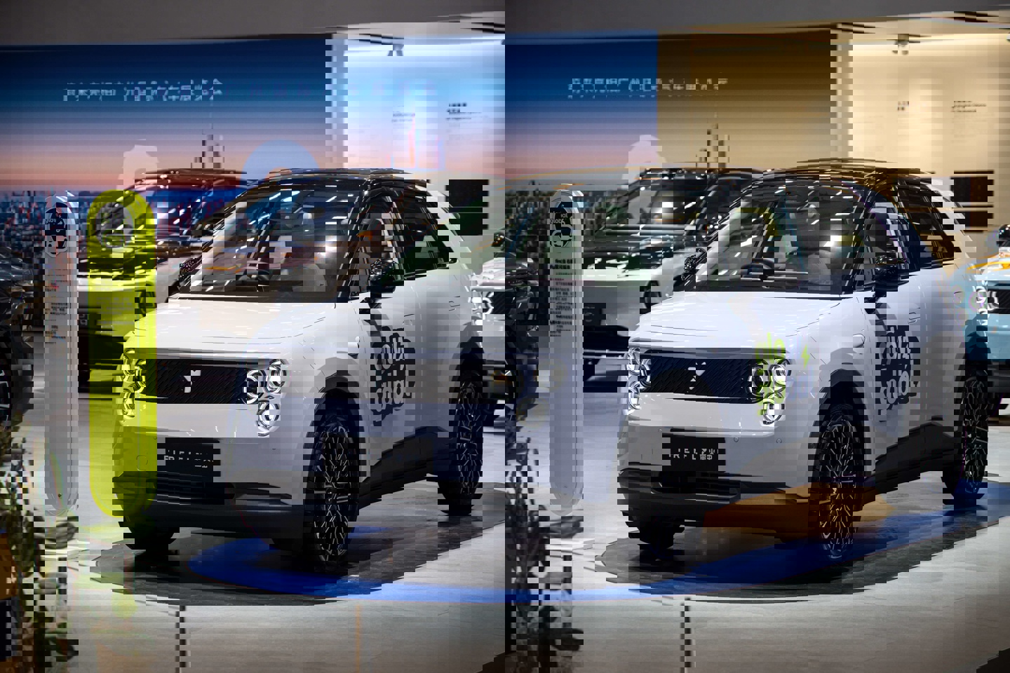 蔚来李斌：firefly 萤火虫国内达成 3 万台交付里程碑