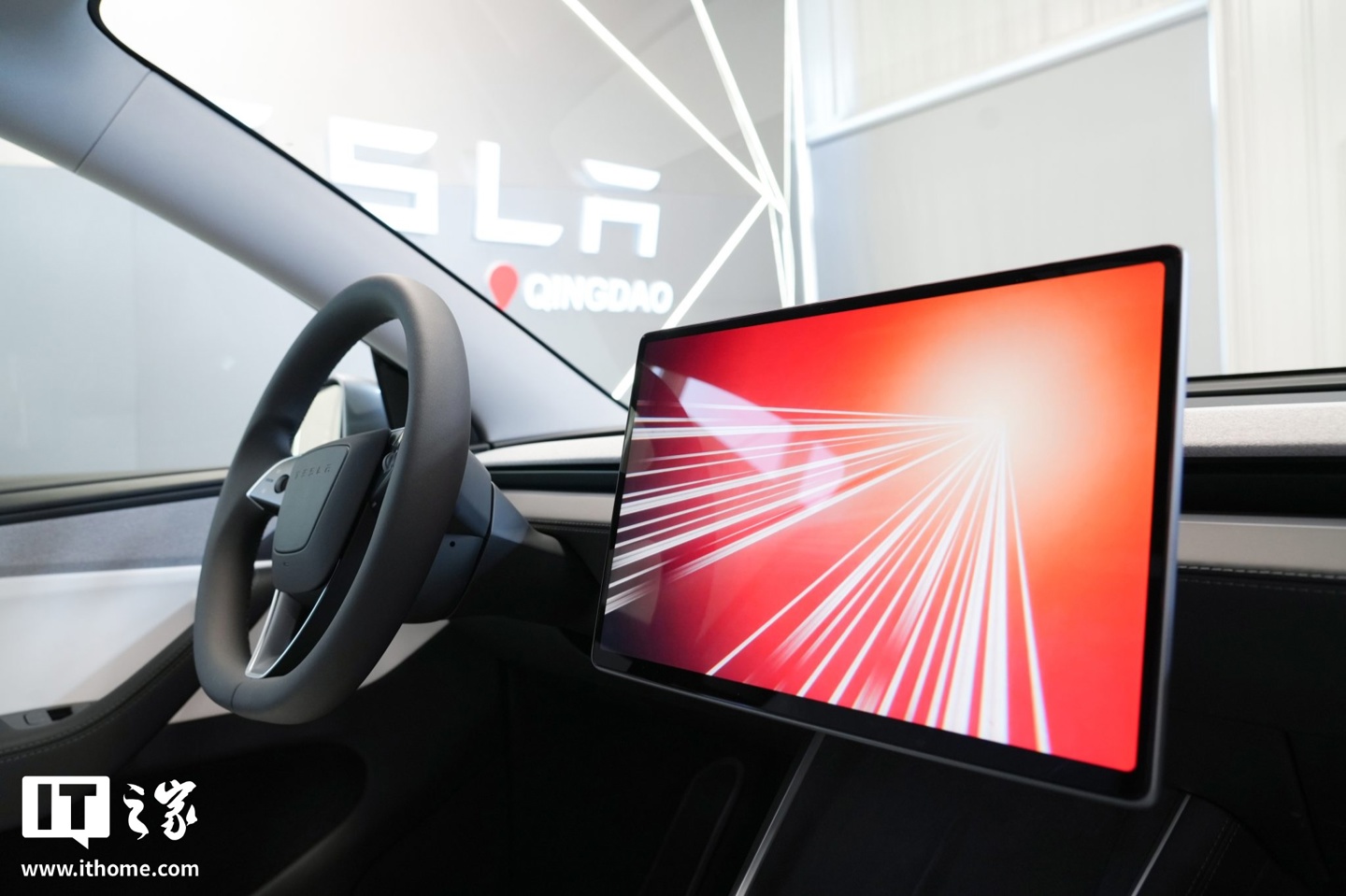 马斯克剧透特斯拉 FSD v14.3，称其为“最后一块重要拼图”