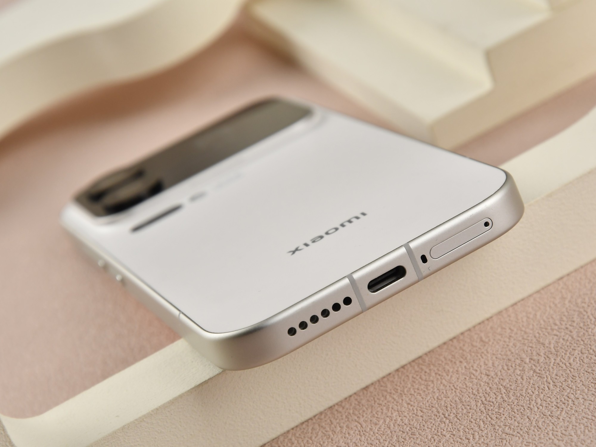 小米17 Pro深度体验:为什么比标准版贵,却卖得更好?