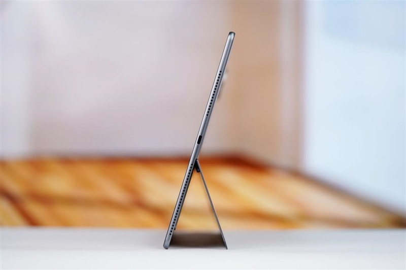 从形态到性能的全面革新!HUAWEI MatePad Edge鸿蒙二合一平板电脑评测