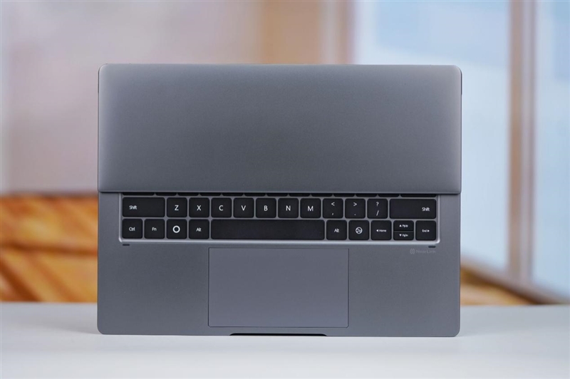 从形态到性能的全面革新!HUAWEI MatePad Edge鸿蒙二合一平板电脑评测