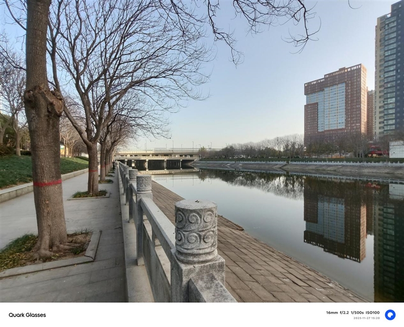 阿里首款自研夸克AI眼镜S1首发评测：真正的第一视角拍摄、导航、提词神器！