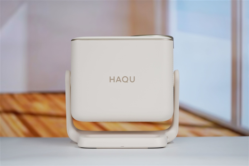 卧室缺一台投影仪吗？哈趣H3 Ultra评测：音画同级无敌 哈曼音箱还可以独立使用