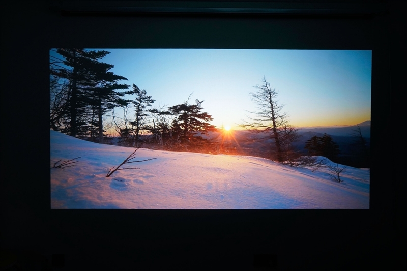 卧室缺一台投影仪吗？哈趣H3 Ultra评测：音画同级无敌 哈曼音箱还可以独立使用