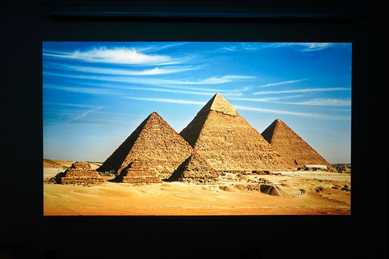 卧室缺一台投影仪吗？哈趣H3 Ultra评测：音画同级无敌 哈曼音箱还可以独立使用