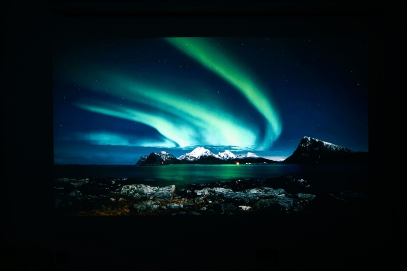 卧室缺一台投影仪吗？哈趣H3 Ultra评测：音画同级无敌 哈曼音箱还可以独立使用