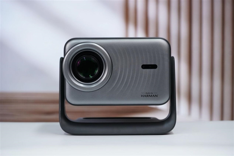 亮度不虚标的典范！哈趣H3 Ultra Max评测：2000元以内最强游戏投影仪