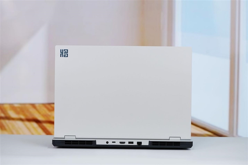 七彩虹将星X16 Pro笔记本评测：从内到外全面升级 性能体验