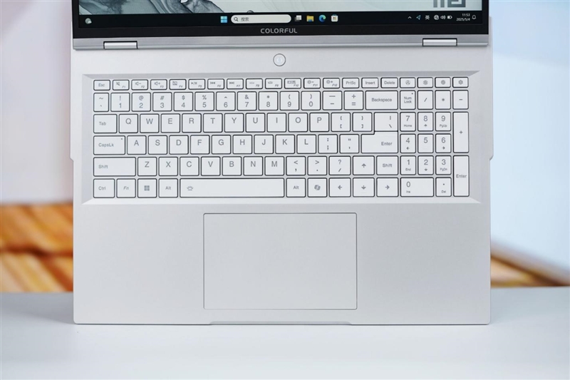 七彩虹将星X16 Pro笔记本评测：从内到外全面升级 性能体验