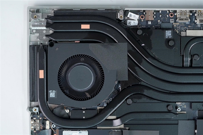 七彩虹将星X16 Pro笔记本评测：从内到外全面升级 性能体验