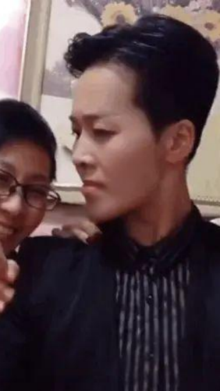 漫雪姐是什么梗