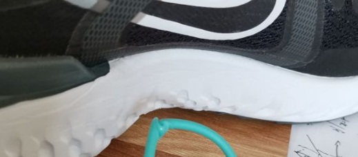 得物防盗扣怎么拆