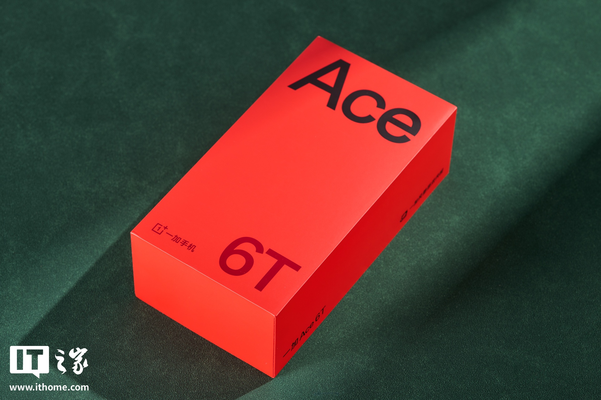 【阿里西西评测室】一加 Ace 6T 体验：165 帧 + 8300mAh 双超组合，性能机也有离谱续航