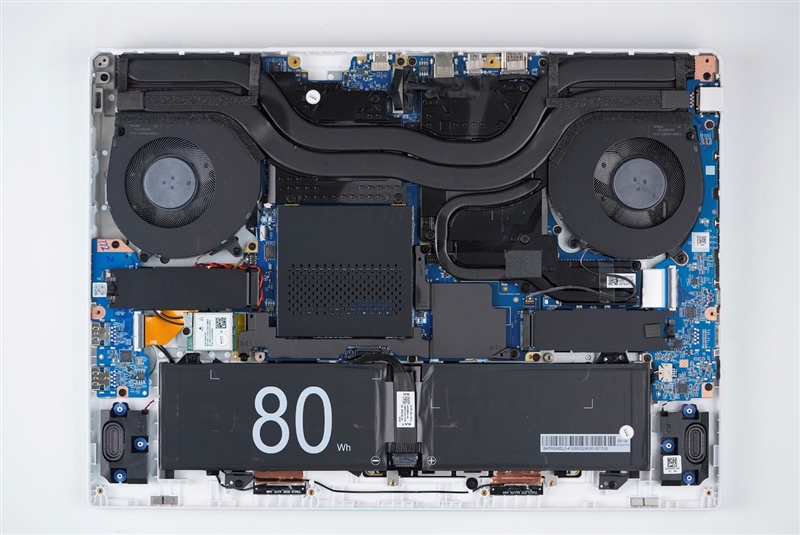 雷神猎刃S评测：万元游戏本性能出色 长江存储PC411 SSD宝刀不老