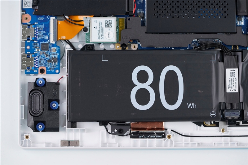 雷神猎刃S评测：万元游戏本性能出色 长江存储PC411 SSD宝刀不老