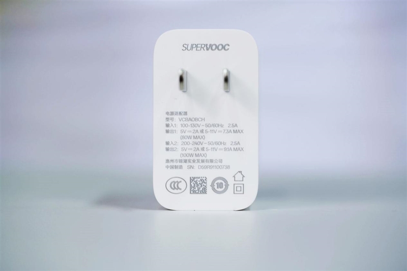 通宵五排都不带电量焦虑!一加ACE6T评测:让充电宝厂家流泪的超长续航