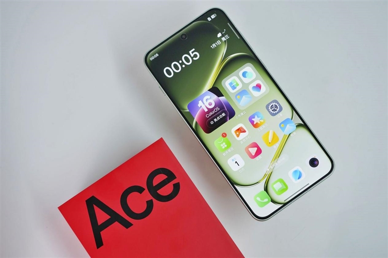 通宵五排都不带电量焦虑!一加ACE6T评测:让充电宝厂家流泪的超长续航