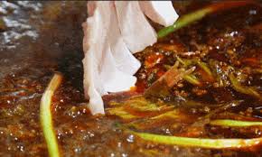 四川火锅蘸料有哪些？最正宗的成都火锅蘸料推荐