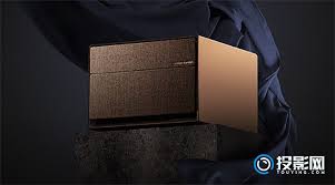 极米RSPro 2投影仪适合搭配哪种幕布