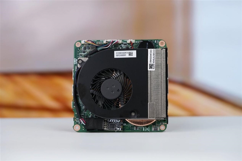 待机功耗仅8W 比一体机更好用!微星Cubi NUC AI迷你电脑评测:可能是最小的高性能迷你机