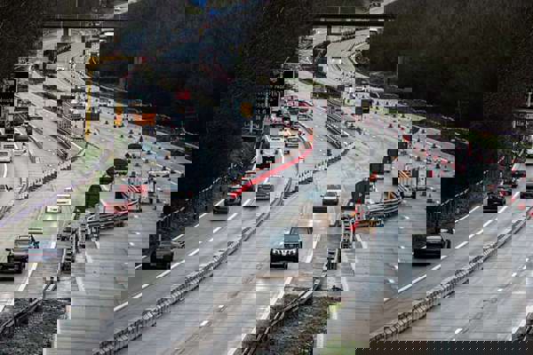 英国政府承认部分高速摄像头存在问题，导致数千名司机被罚款、扣分