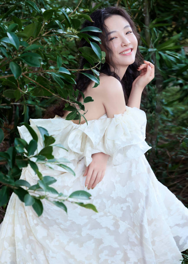 复合信号拉满！离婚三年吴倩张雨剑带娃同游芬兰