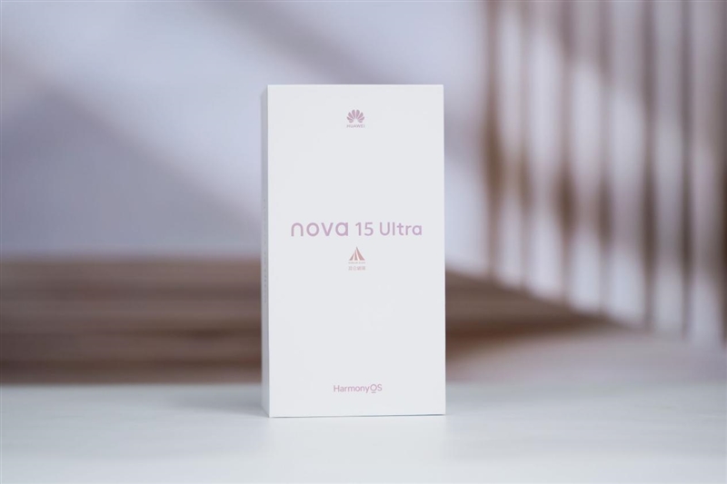 前后双红枫上阵 华为nova 15 Ultra全面评测:年轻人的影像轻旗舰!