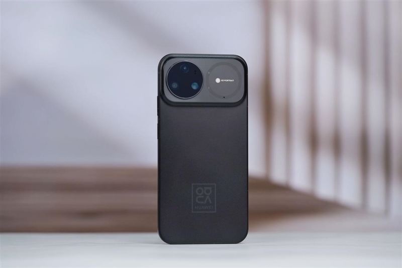 前后双红枫上阵 华为nova 15 Ultra全面评测:年轻人的影像轻旗舰!