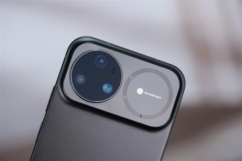 前后双红枫上阵 华为nova 15 Ultra全面评测:年轻人的影像轻旗舰!