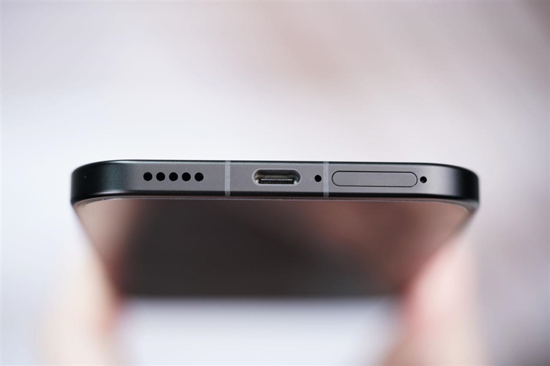 前后双红枫上阵 华为nova 15 Ultra全面评测:年轻人的影像轻旗舰!