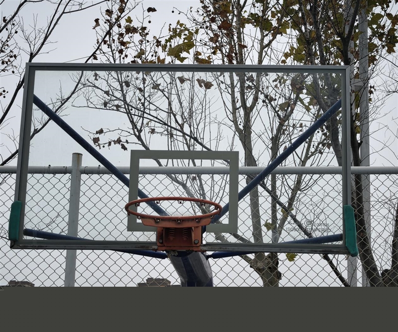 前后双红枫上阵 华为nova 15 Ultra全面评测:年轻人的影像轻旗舰!